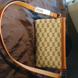 MICHAEL KORS fanny pack